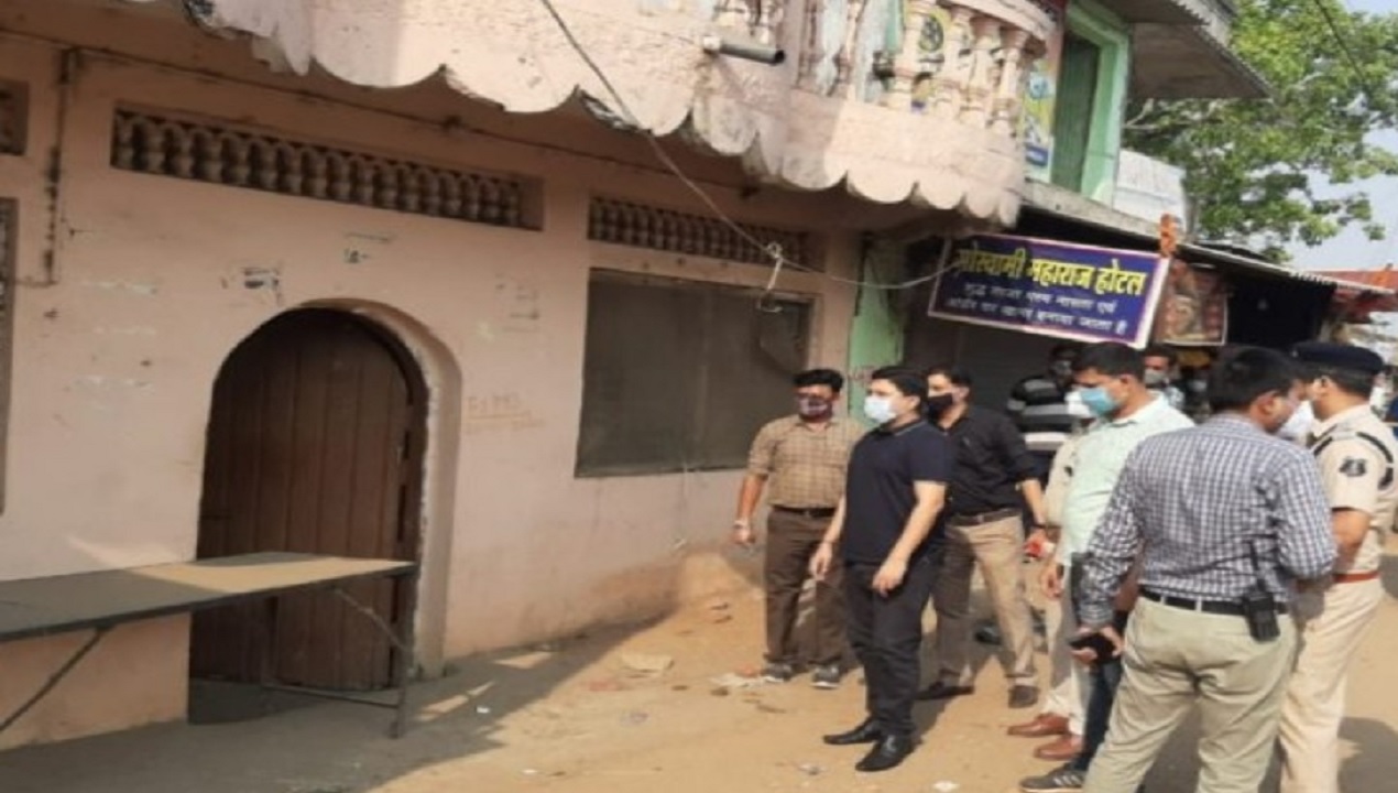 छग में ट्रिपल मर्डर, एमपी के पूर्व उप मुख्यमंत्री के बेटा, बहू और नातिन की निर्मम हत्या छग में ट्रिपल मर्डर, एमपी के पूर्व उप मुख्यमंत्री के बेटा, बहू और नातिन की निर्मम हत्या